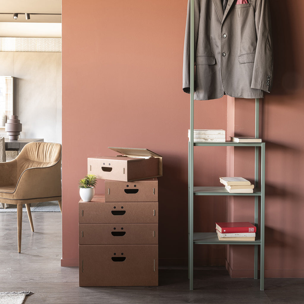 Scatole L organizer armadio in cartone in uso - Corvasce Design